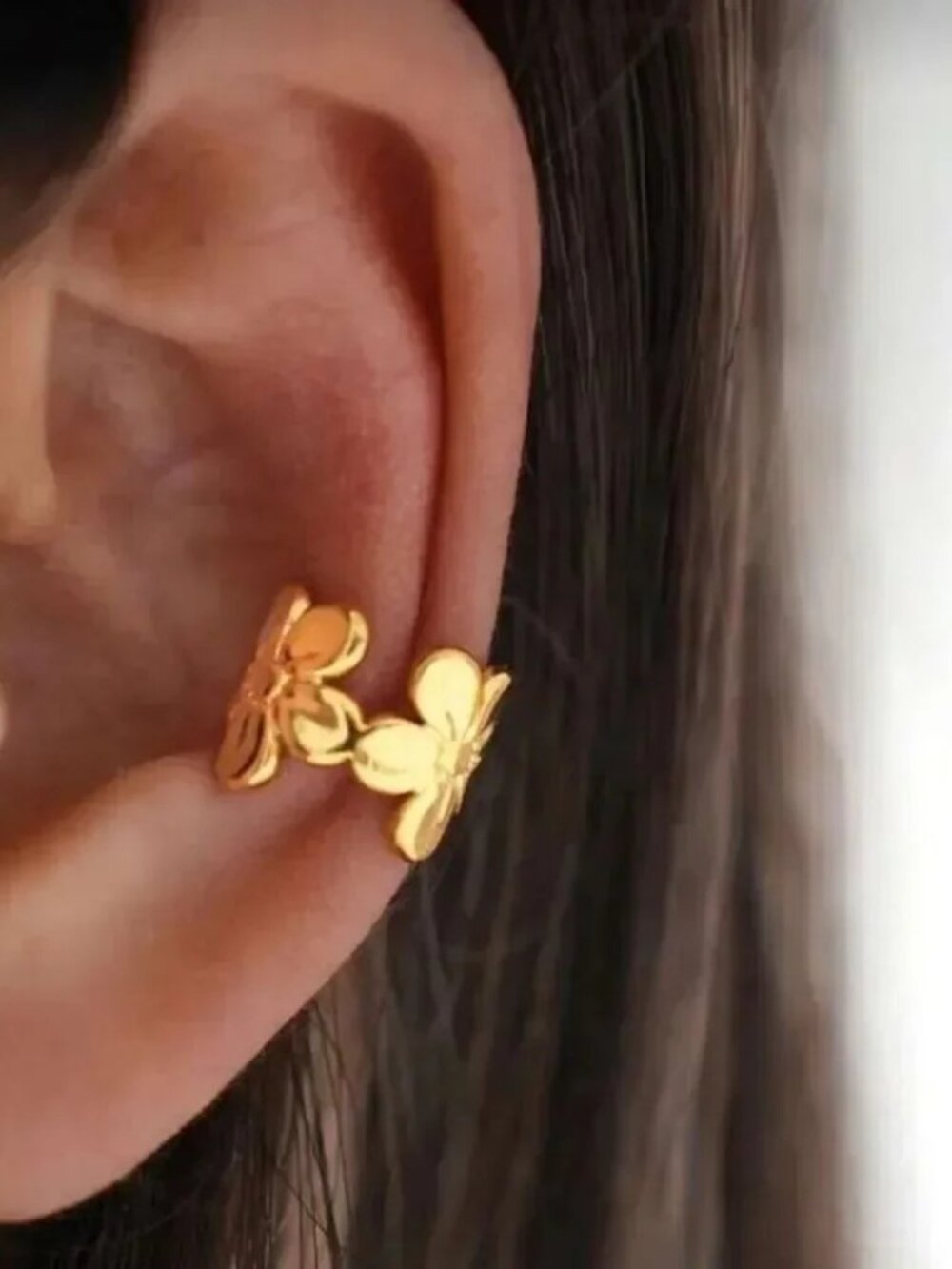 Elegant Gold Floral Ear Cuff R70